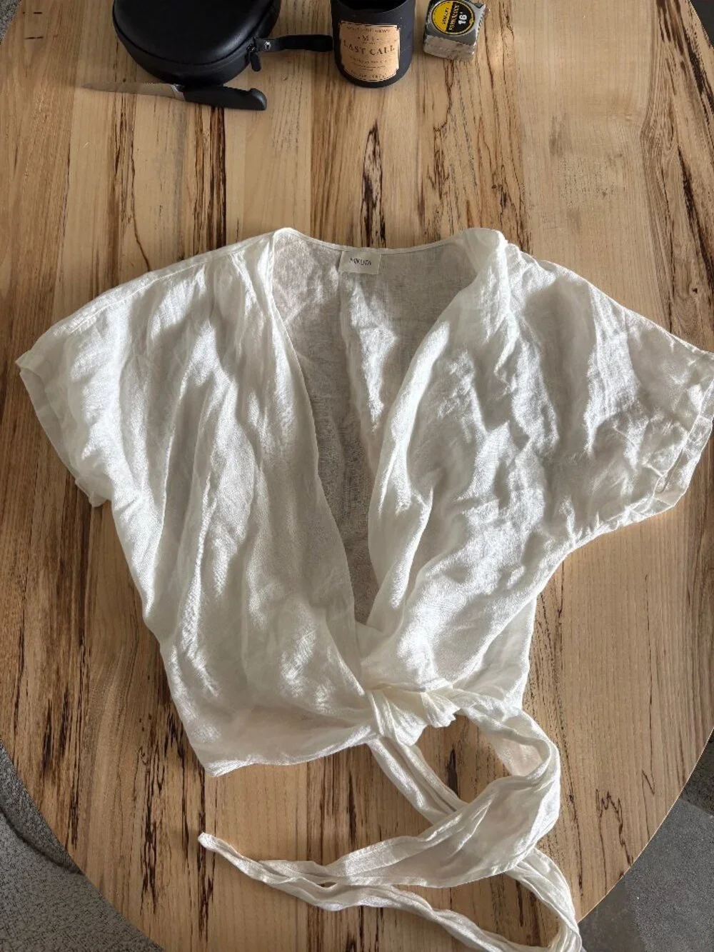 Mikuta white shortsleeve linen wrap shirt Women's small